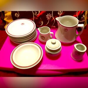 Vintage U.S.A. military dishes